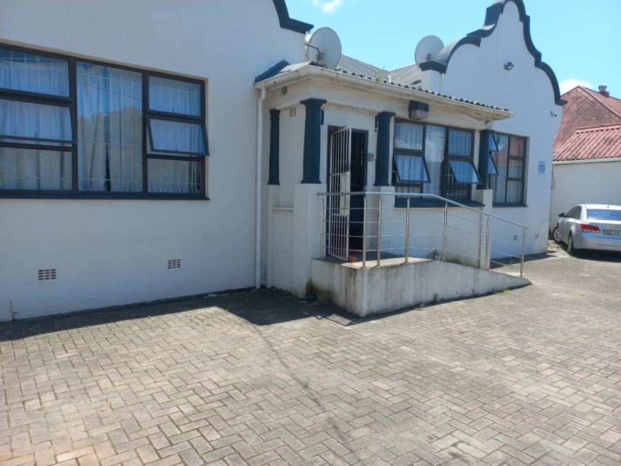 15 Bedroom Property for Sale in Southernwood Eastern Cape